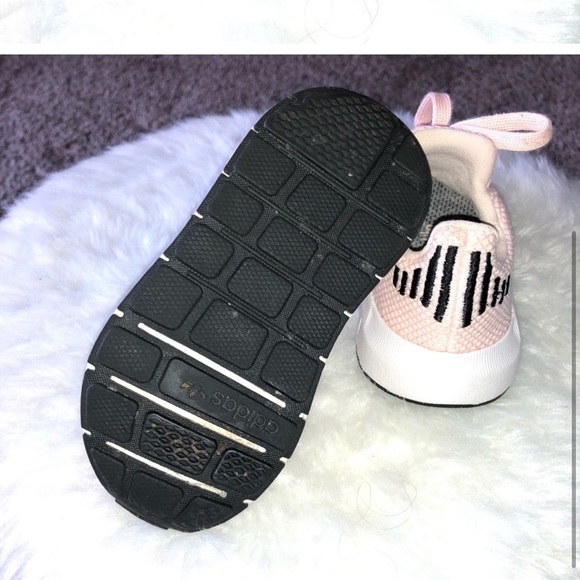 Toddler girl adidas - Picture 3 of 3